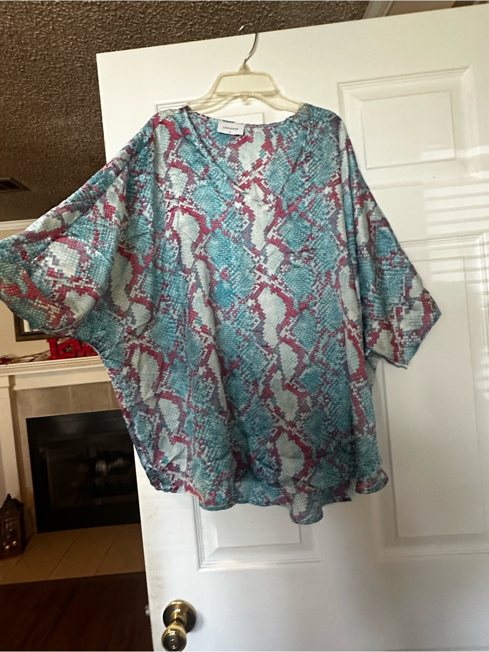 Lightweight Turquoise & Pink Printed Dolman Top